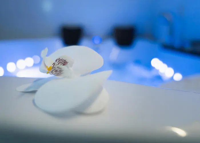 Lipa Plac * Postumia